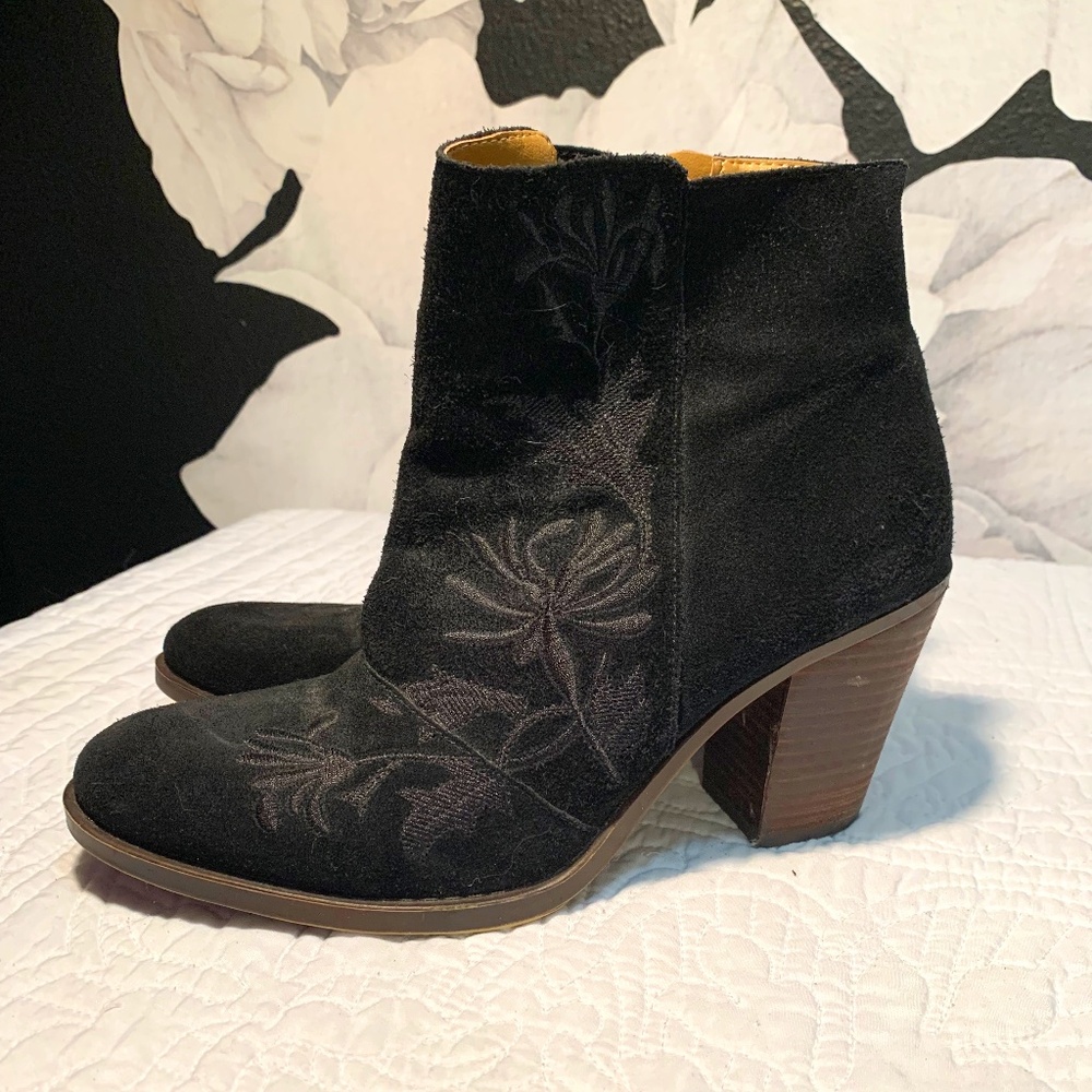 Lucky Brand Black Ankle Boots with Floral Design